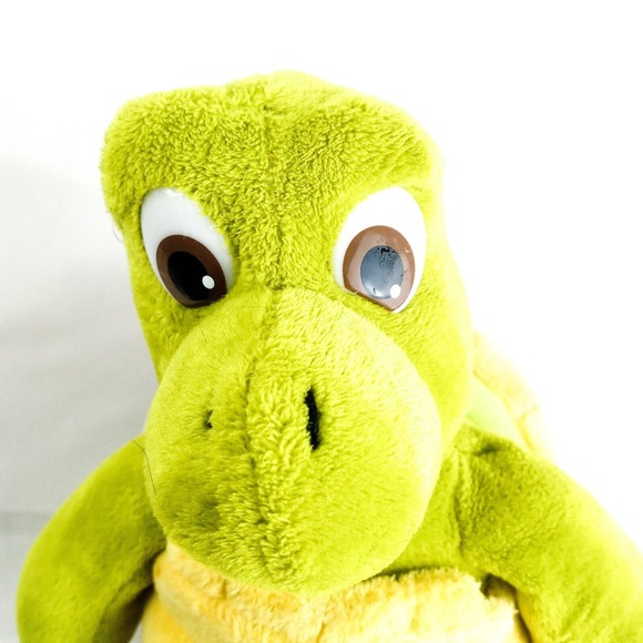Kohls Cares Dreamworks Over The Hedge 10" Verne the Turtle Plush - Picture 6 of 7
